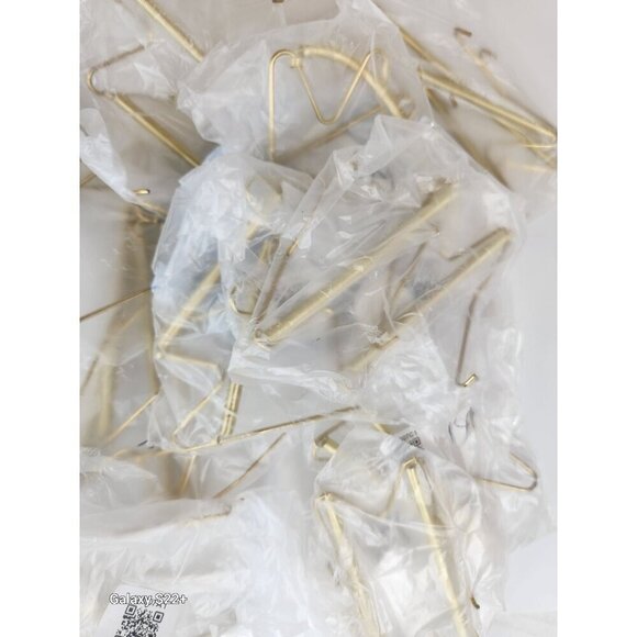 Spring Plate Hangers Gold Metal Display Easels For Plates & Photos Lot of 30 Siz - Picture 9 of 9